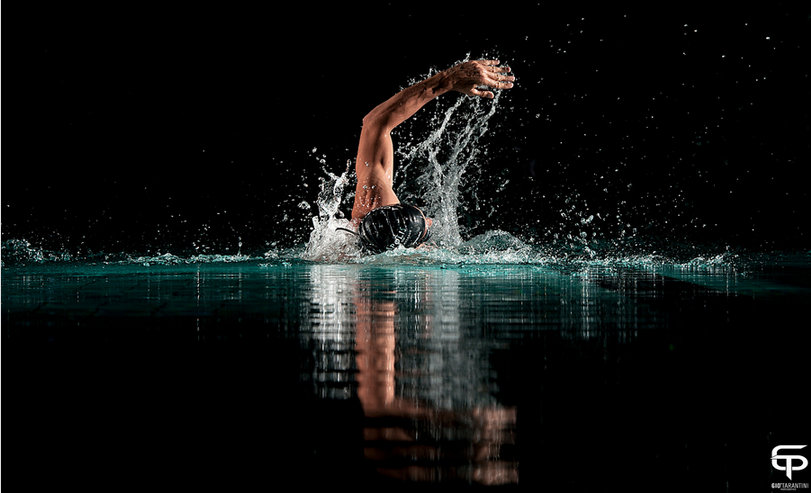 Swimming by Giò Tarantini