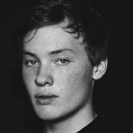 how to create freckles in photoshop