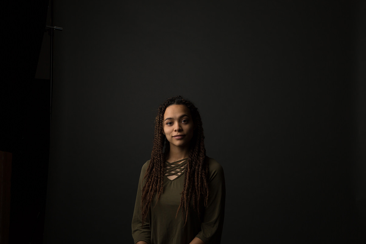 6 Ways to Take Better Portraits with Reflectors PHLEARN