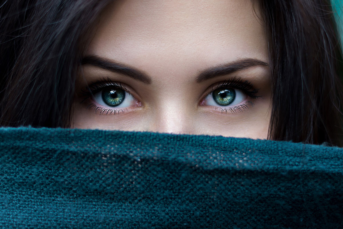 master retouching eyes phlearn