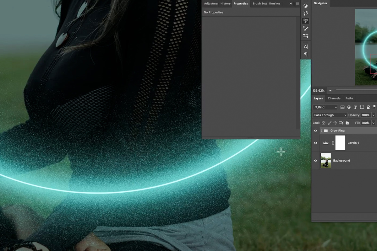 Create a Glow Effect in Photoshop - PHLEARN