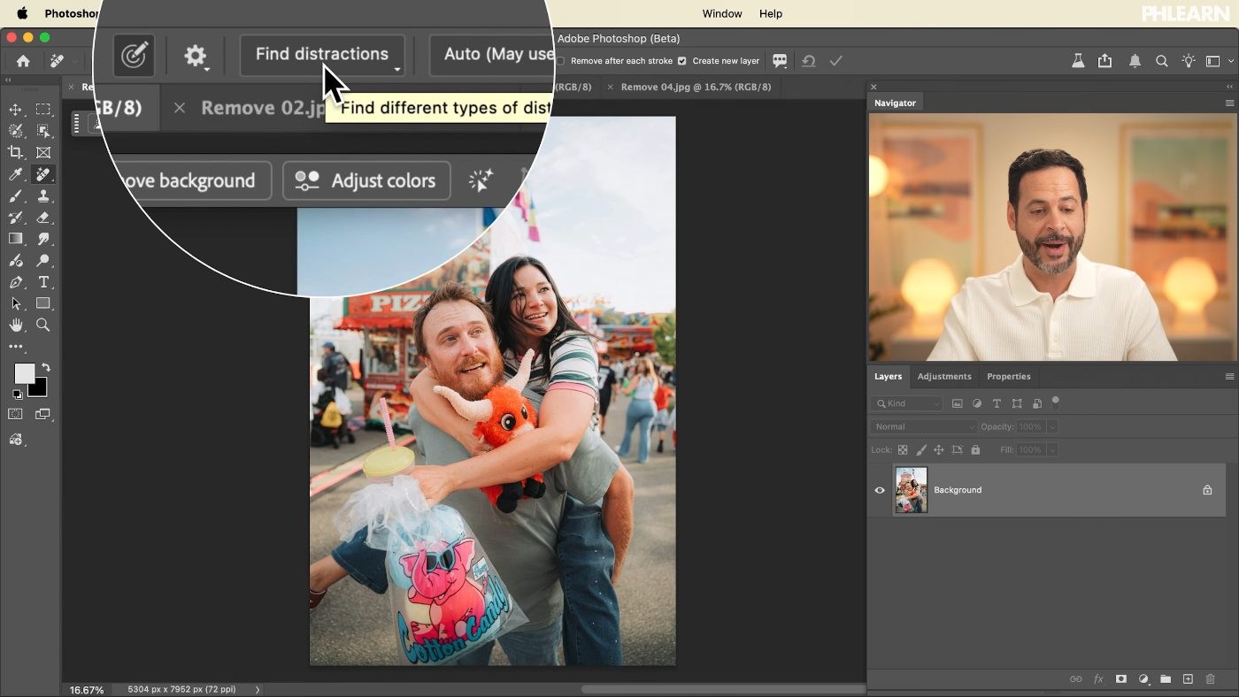 Choosing People in the Find Distractions menu of the Photoshop Remove tool